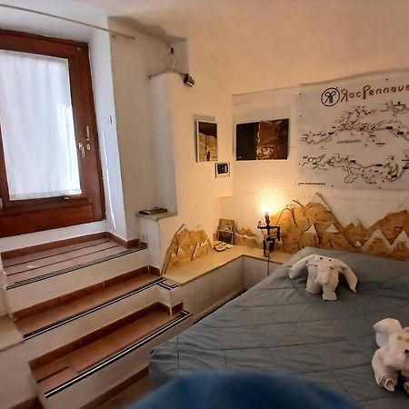 B&B 8A Castelbianco Colletta Bagian luar foto