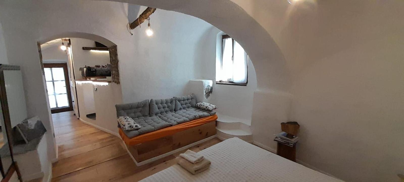 B&B 8A Castelbianco Colletta Bagian luar foto